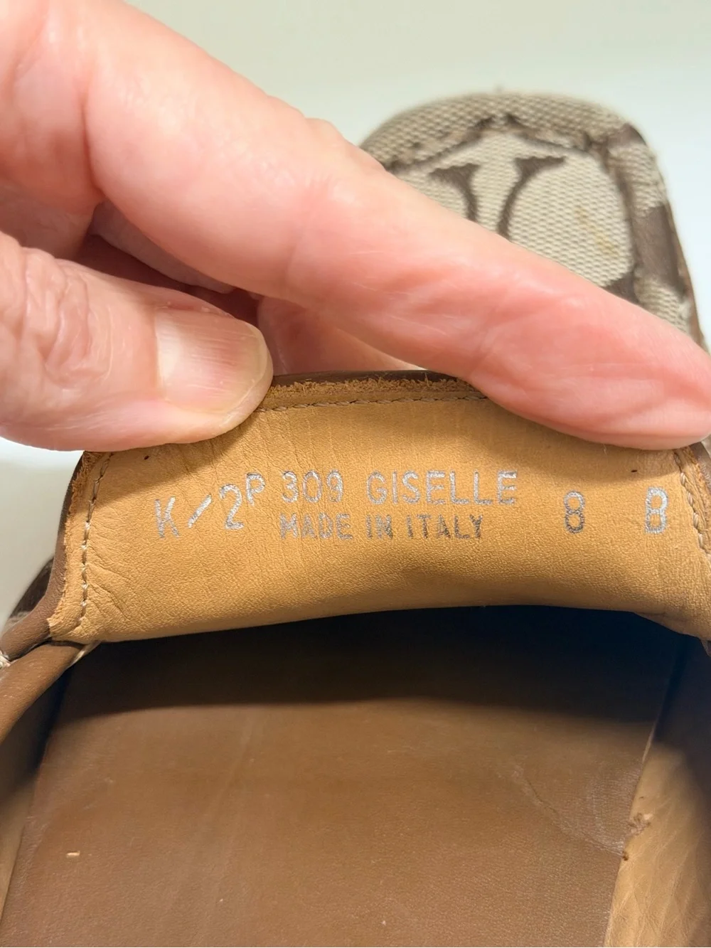 Coach Giselle Signature Driving Loafers Made in Italy Brown Tan Monogram Mocks